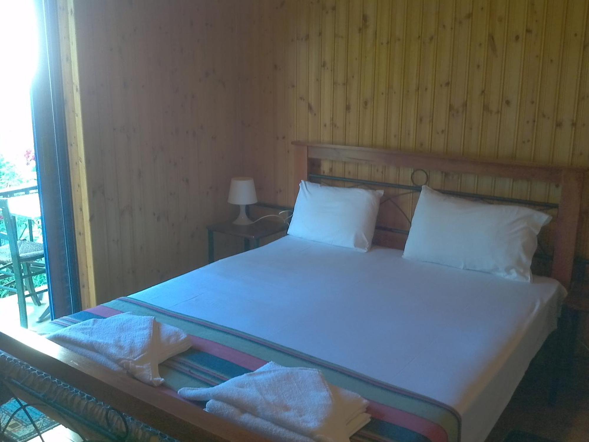 9 Musses Hotel Apartments Skala Mistegnon Cameră foto