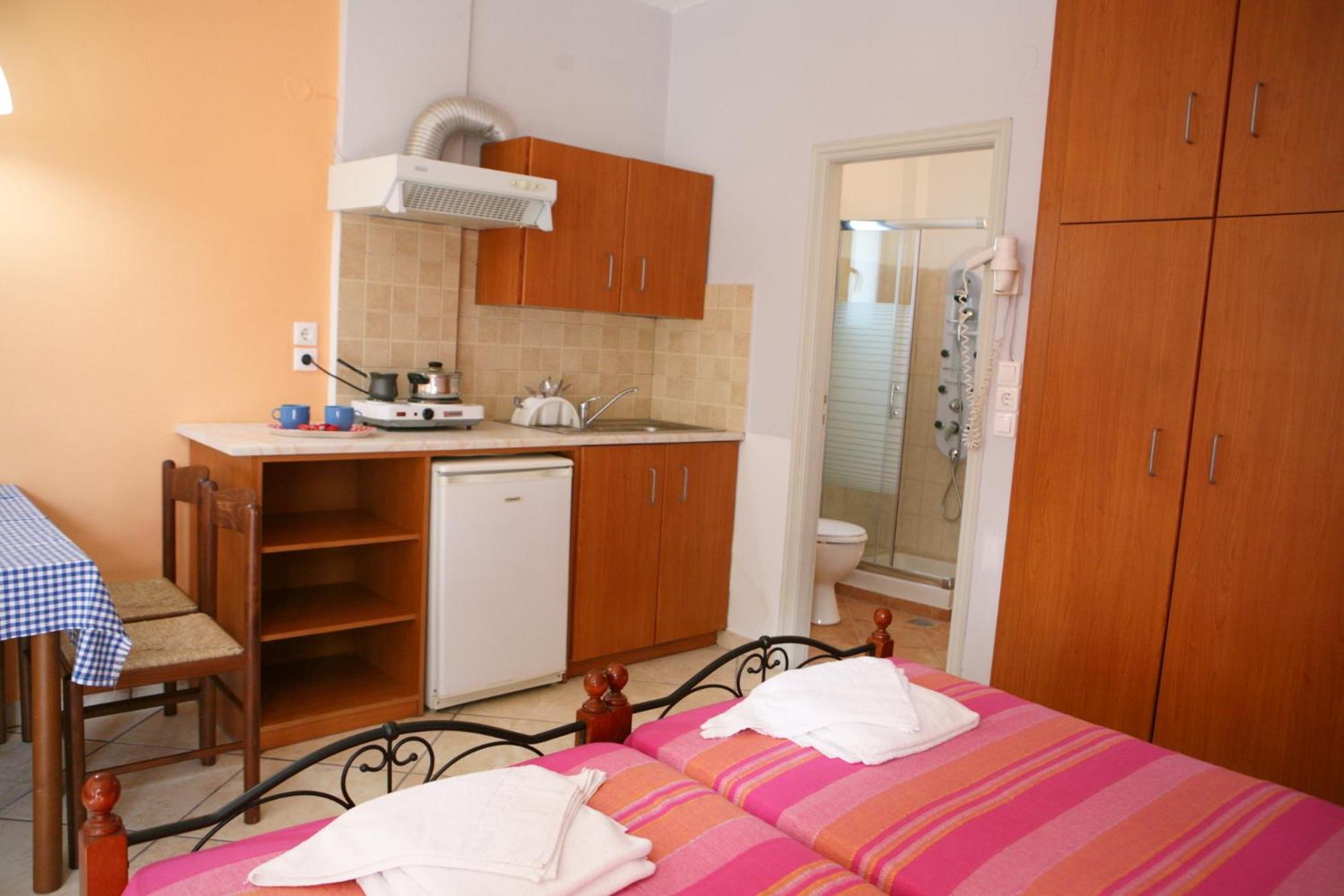 9 Musses Hotel Apartments Skala Mistegnon Cameră foto