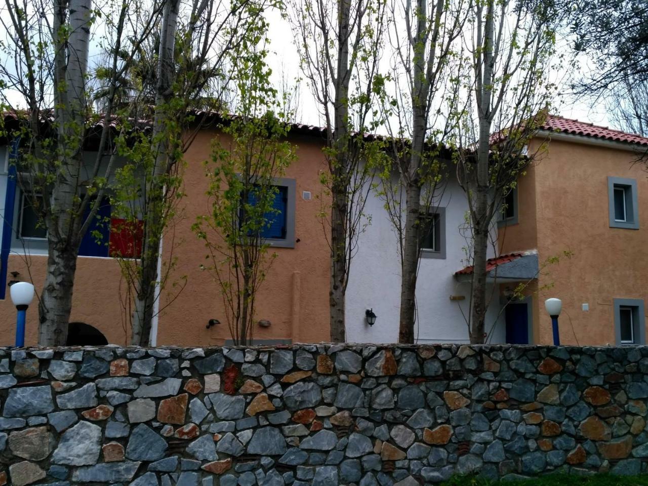 9 Musses Hotel Apartments Skala Mistegnon Exterior foto